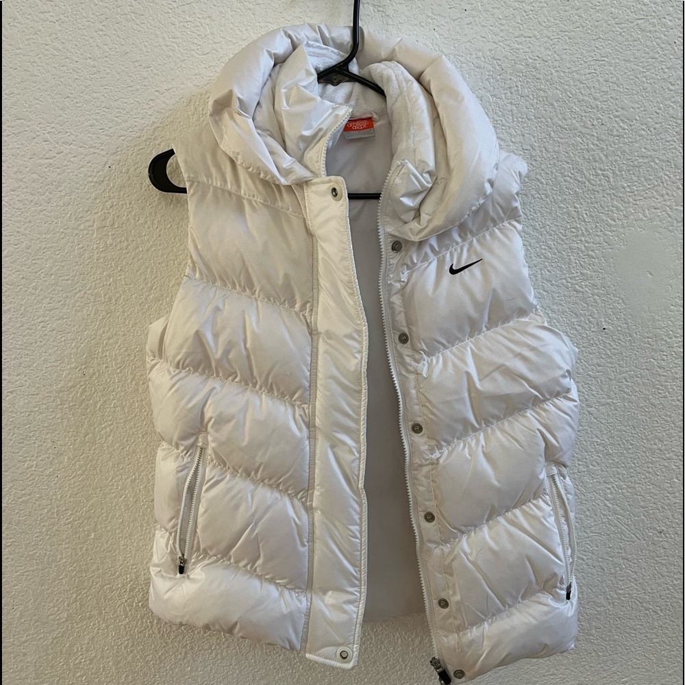 never worn nike down puffer vest